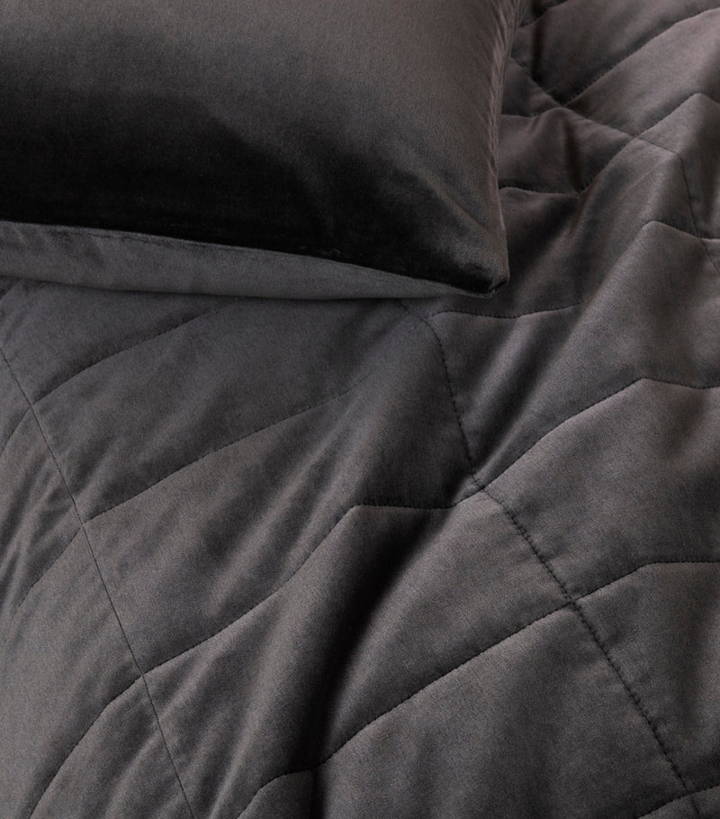 Frette Luxury Velvet Cushion Cover 50cm x 50cm - British product