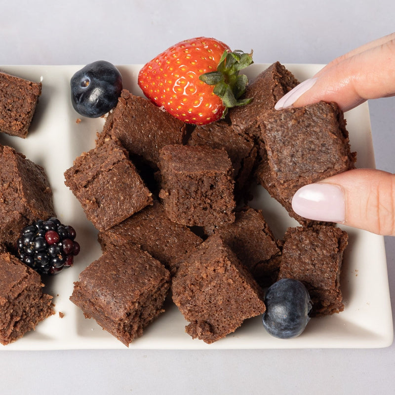 Go Low chocolate brownie baking mix 145g, imported from the UK