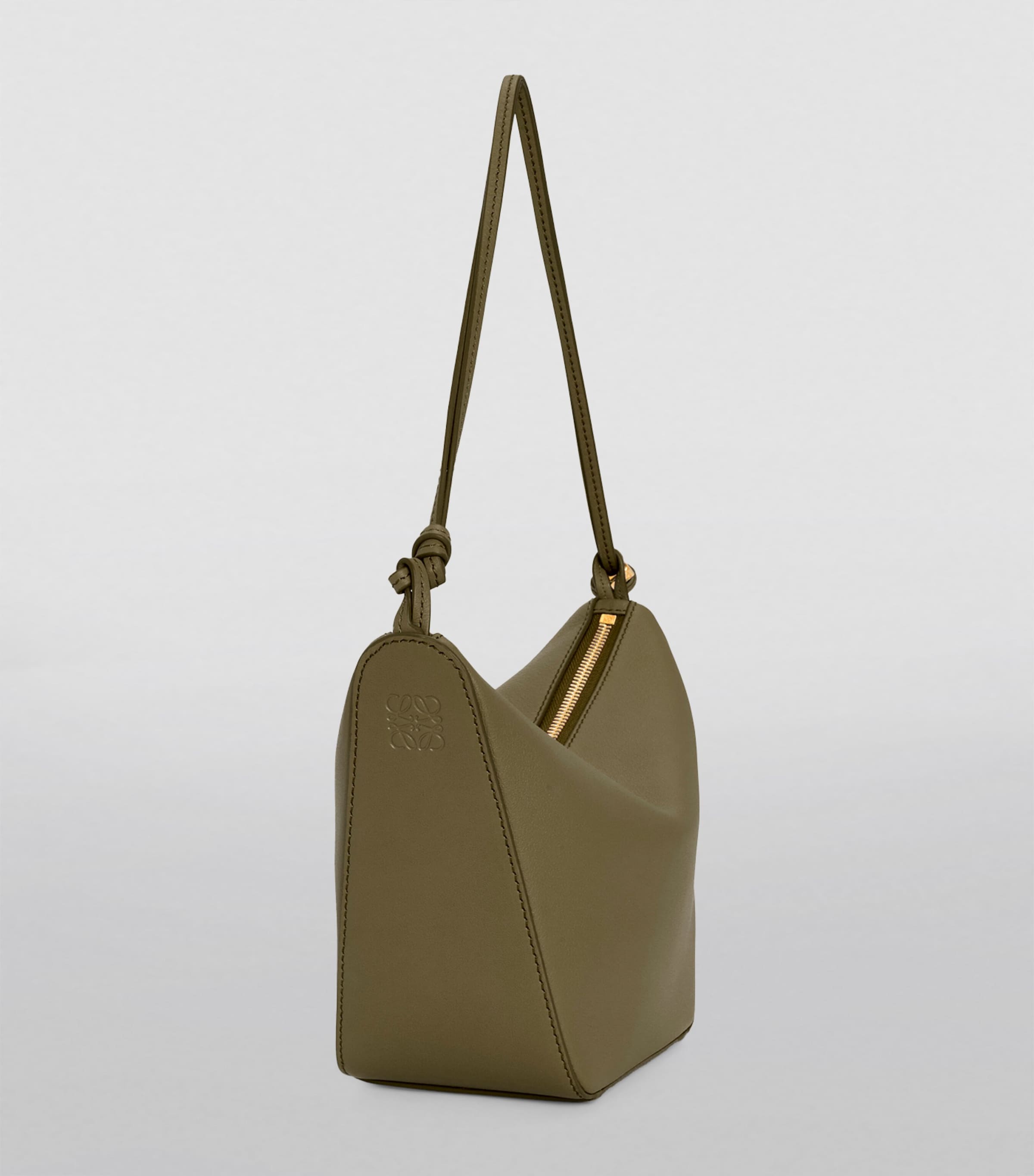 LOEWE Mini Hammock shoulder bag calf leather, UK version
