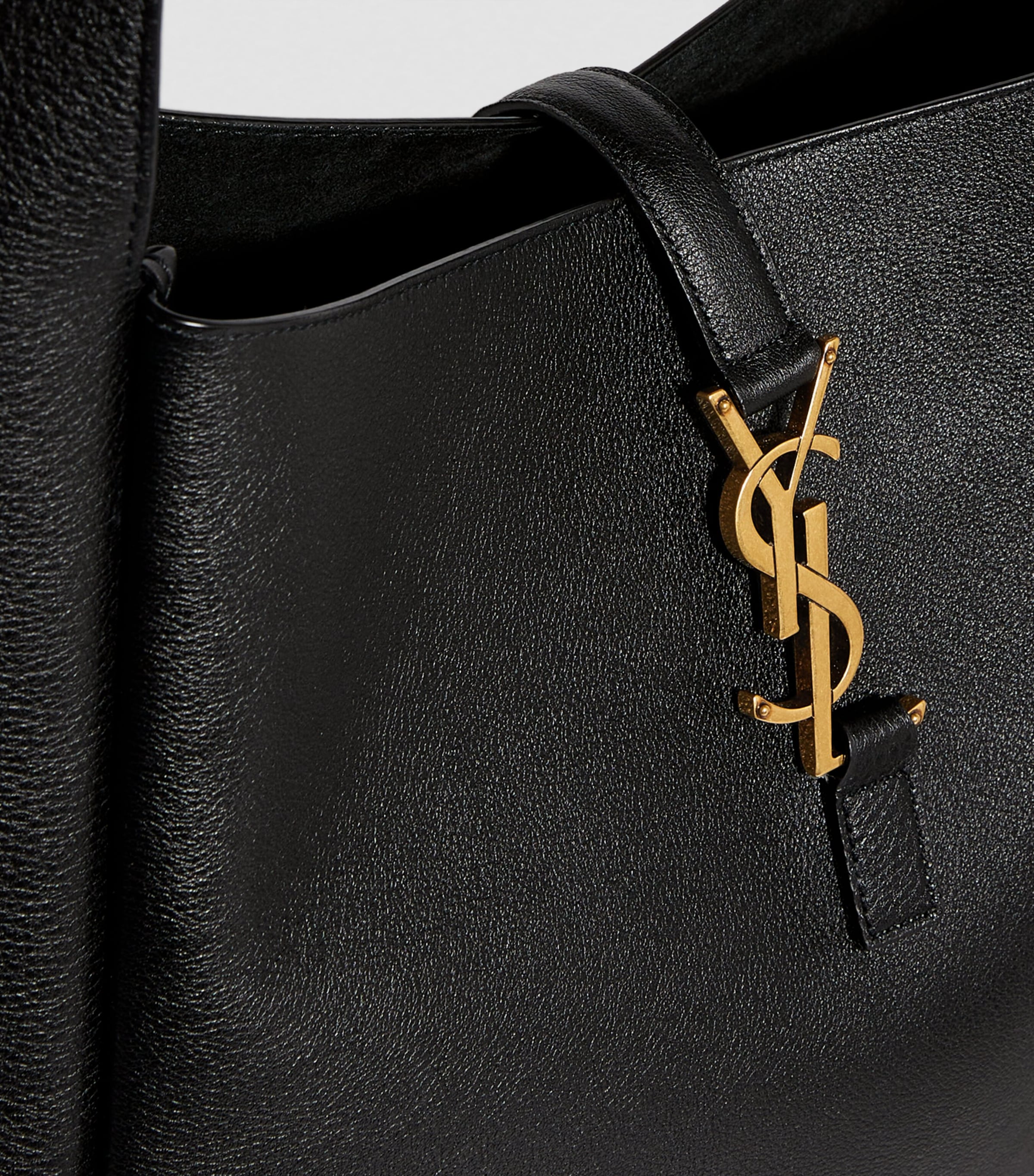 Saint Laurent small shoulder bag grained leather, UK version