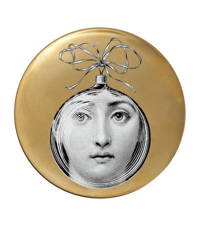 Festive Themed Decorative Wall Plate with Figure Design, 26cm Diameter