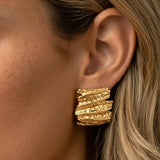 MUCHV big hammered gold stud earrings 2.8cm - British product
