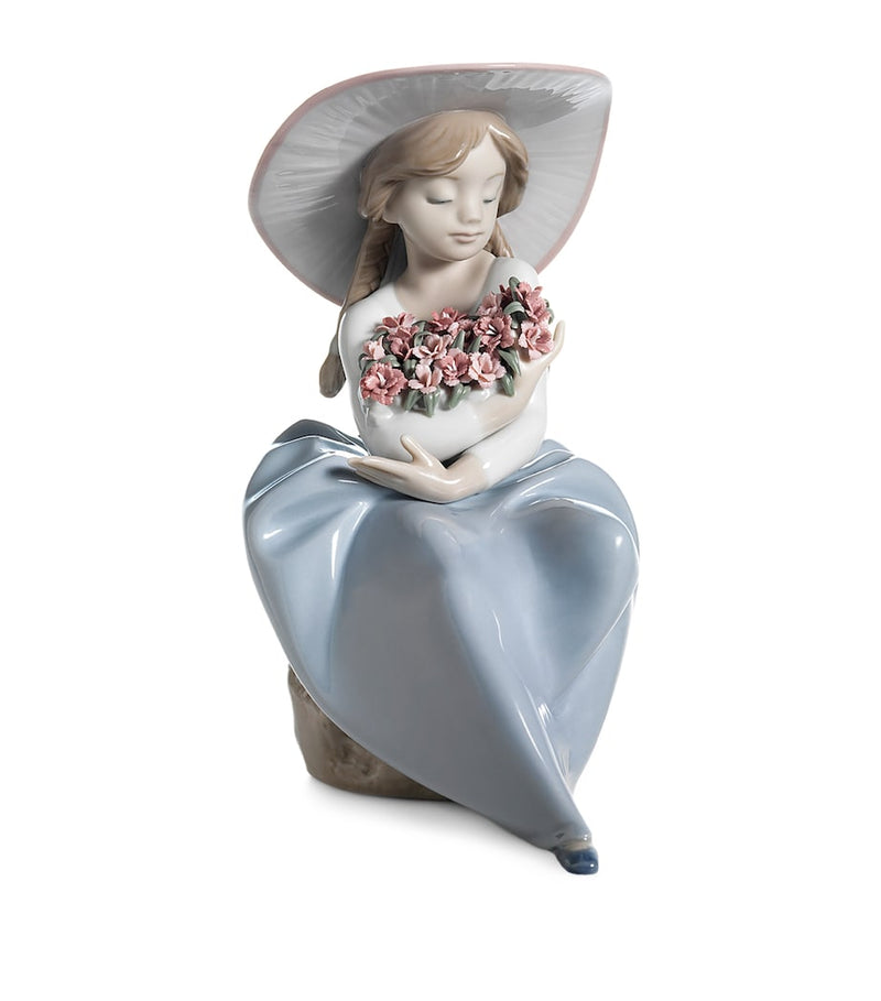 Lladró Fragrant Bouquet Girl figurine 20cm - British product
