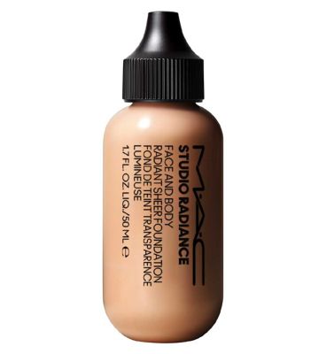 MAC Studio Radiance Face And Body Radiant Sheer Foundation GOODS Boots n1  