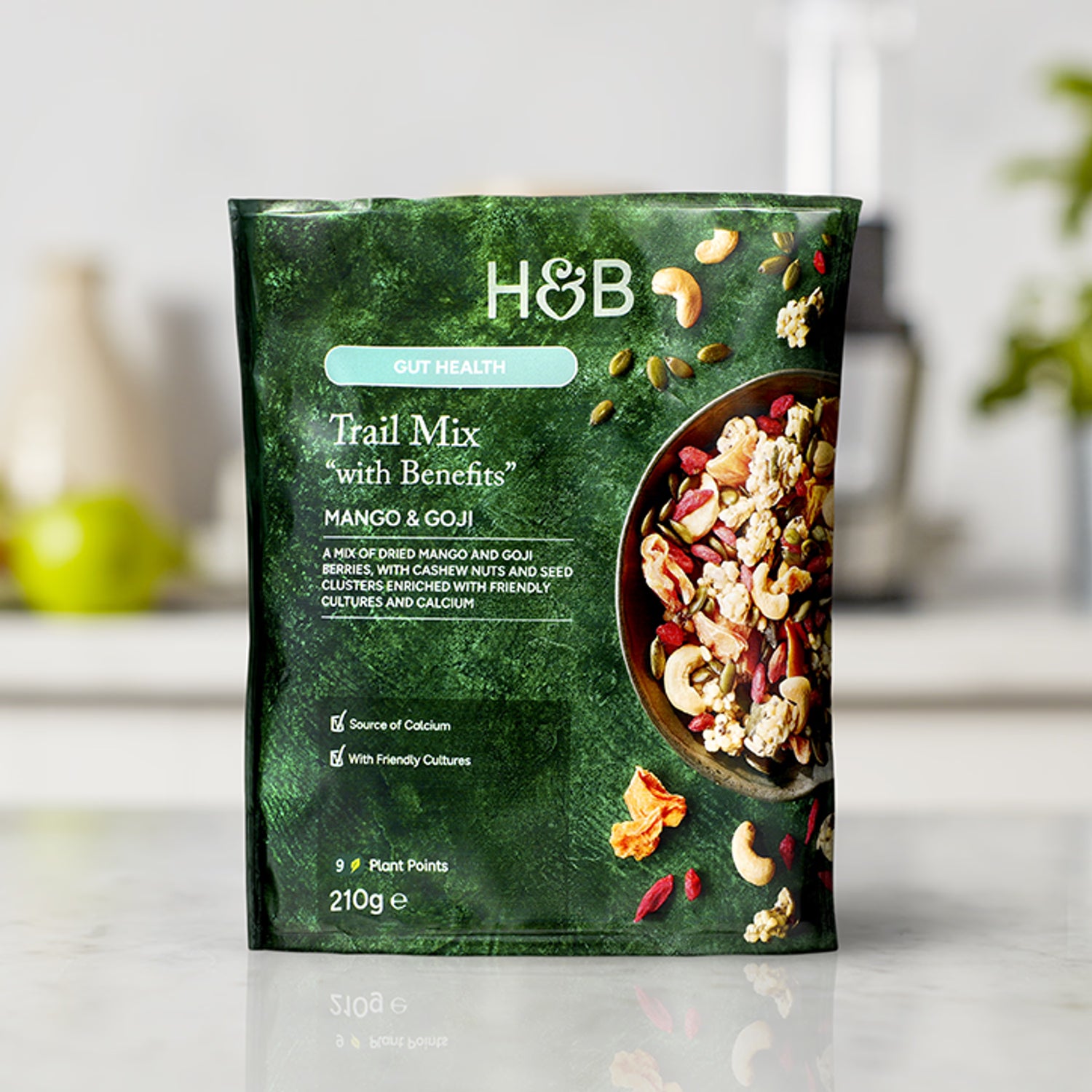 Holland & Barrett Mango & Goji Trail Mix 210g (British brand)