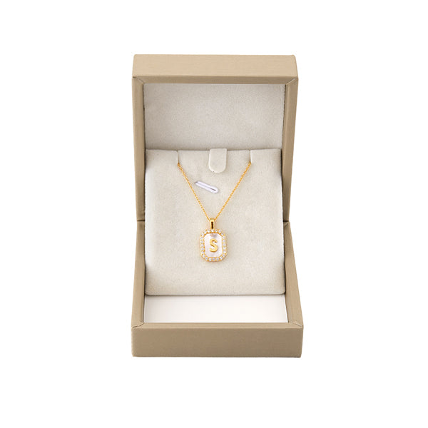Livingandhome gold 'S' pendant necklace, UK version