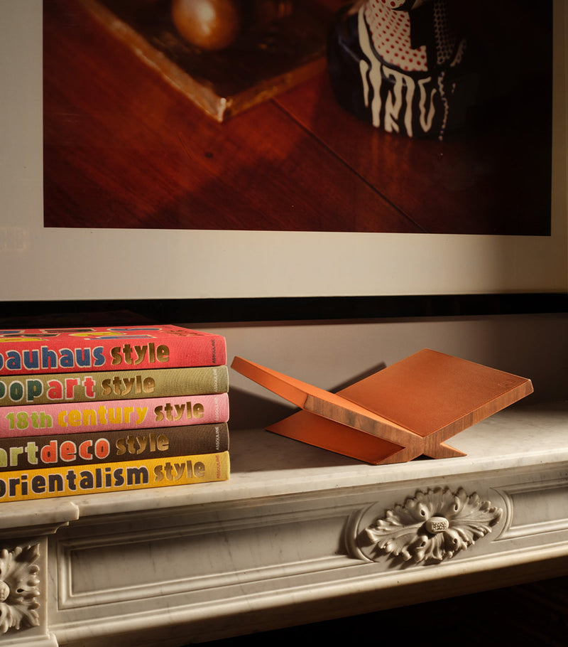 Assouline Walnut-Leather Culture Bookstand - British product