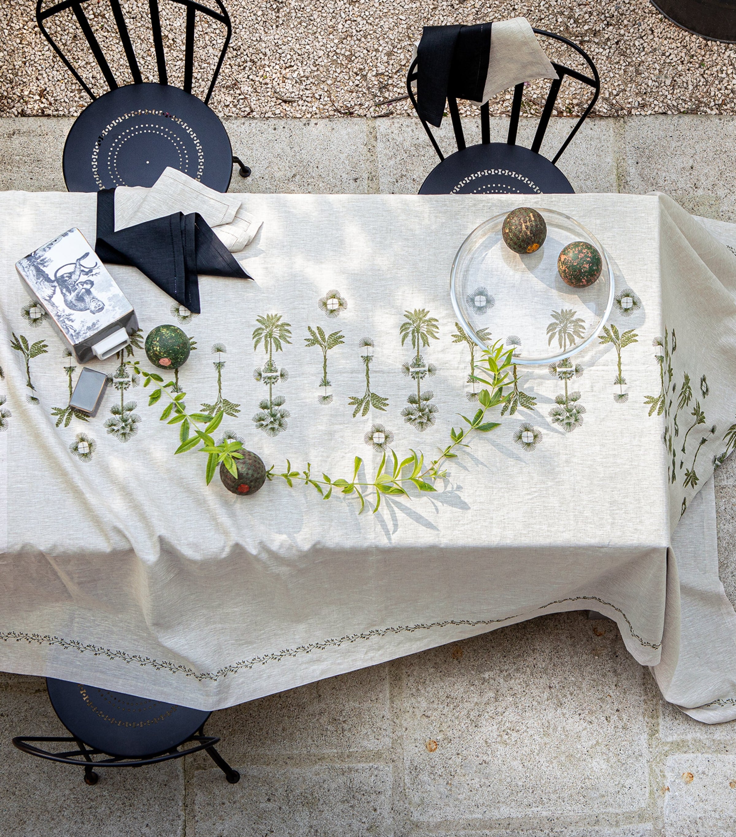 Alexandre Turpault Barbade palm print embroidered tablecloth 170cm x 320cm - British product