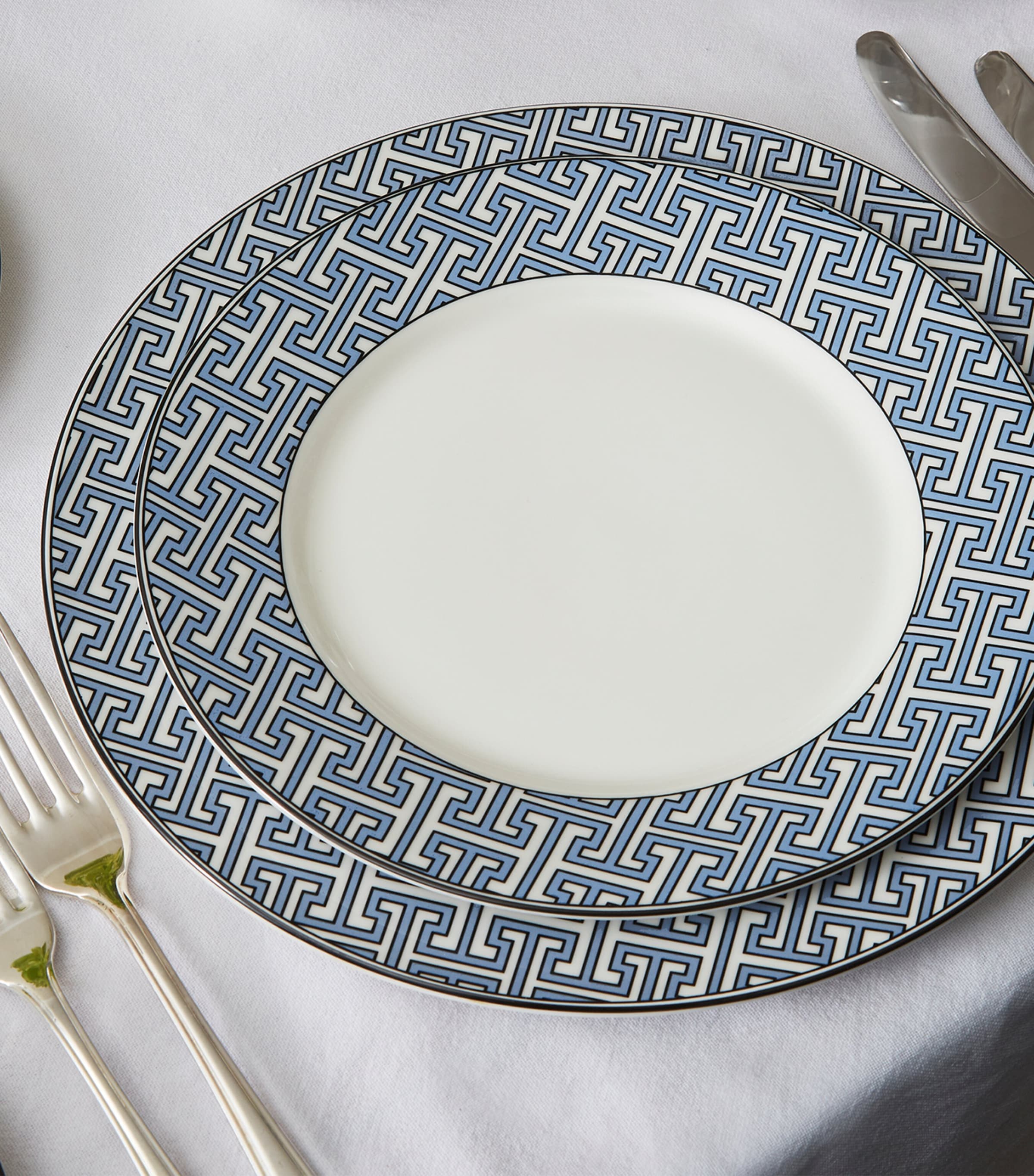 O.W.London geometric print dinner plates set of 2 26cm, imported from the UK