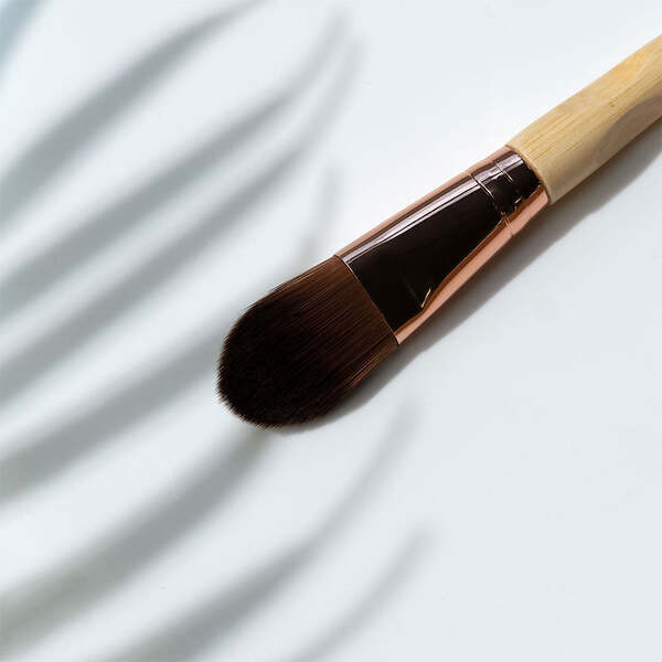 So Eco Foundation & Concealer Brush GOODS Superdrug   