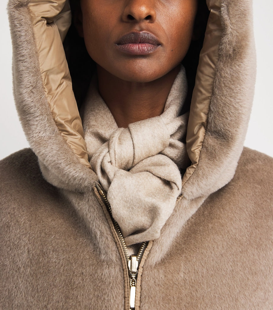 Max Mara cashmere monogram scarf luxury accessory, UK version