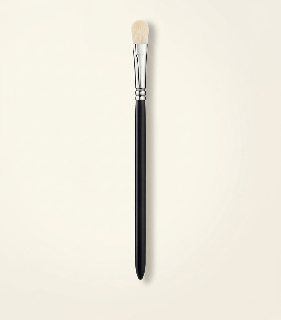 Dior concealer brush N°13 (British brand)