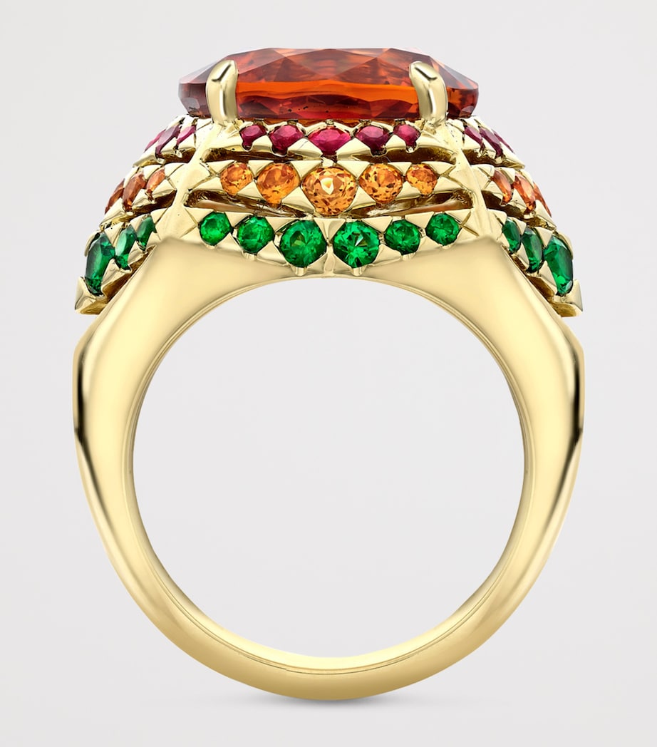 Boodles Masai Mara ring with garnet in yellow gold (British brand)