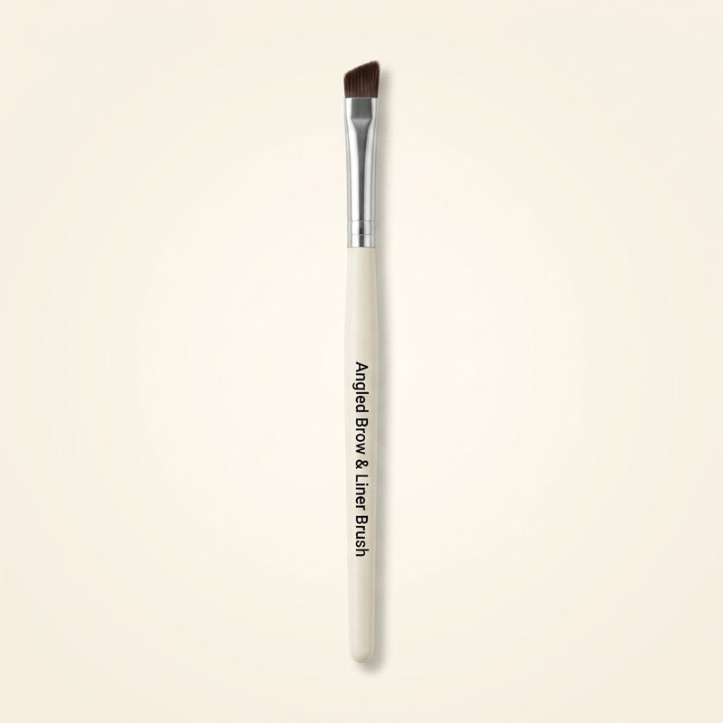 Charlotte Tilbury Eye liner brush 100% synthetic (British brand)
