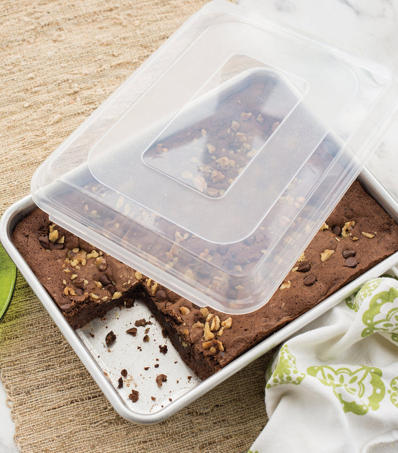 Nordic Ware aluminium cake tin with lid 34.5cm, imported from the UK