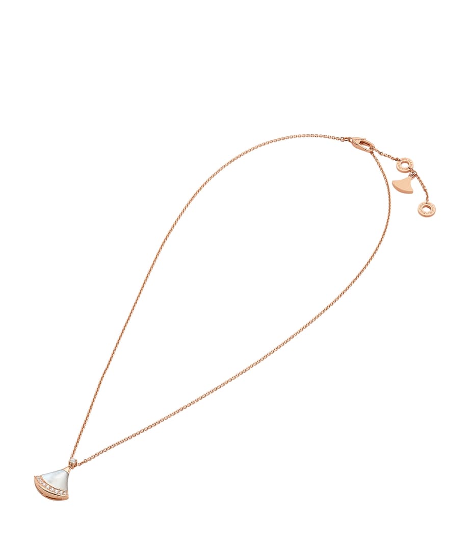 Bvlgari Divas' Dream rose gold diamond mother-of-pearl necklace, UK version