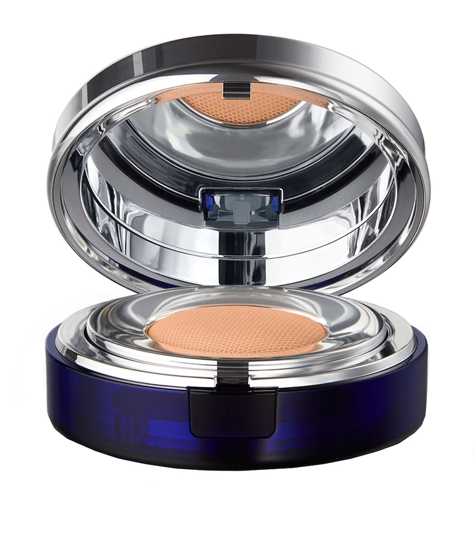 La Prairie Skin Caviar Essence-In-Foundation SPF 25 foundation, UK version