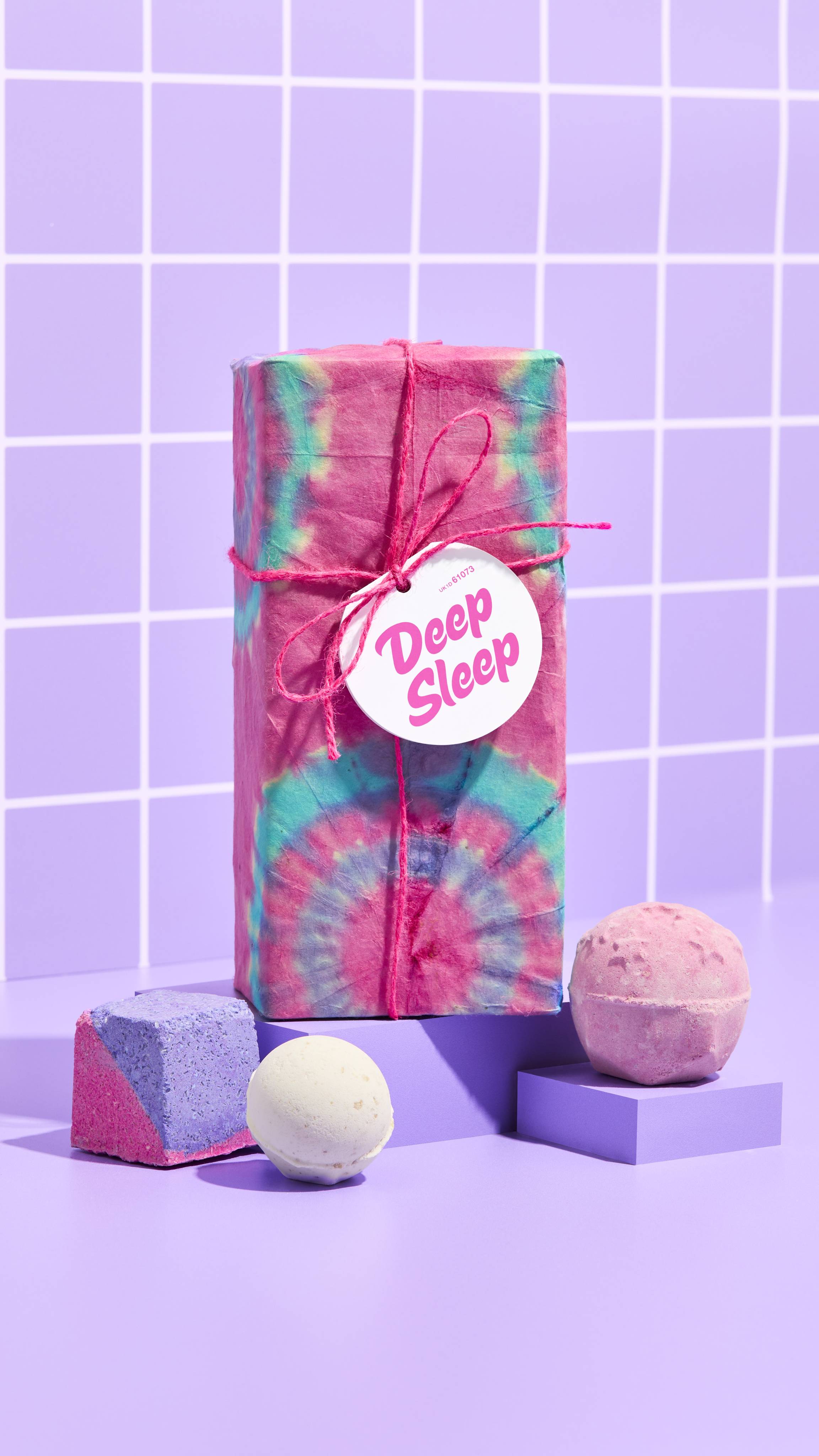 Lush Deep Sleep Gift bath bomb trio with lavender scents - British product