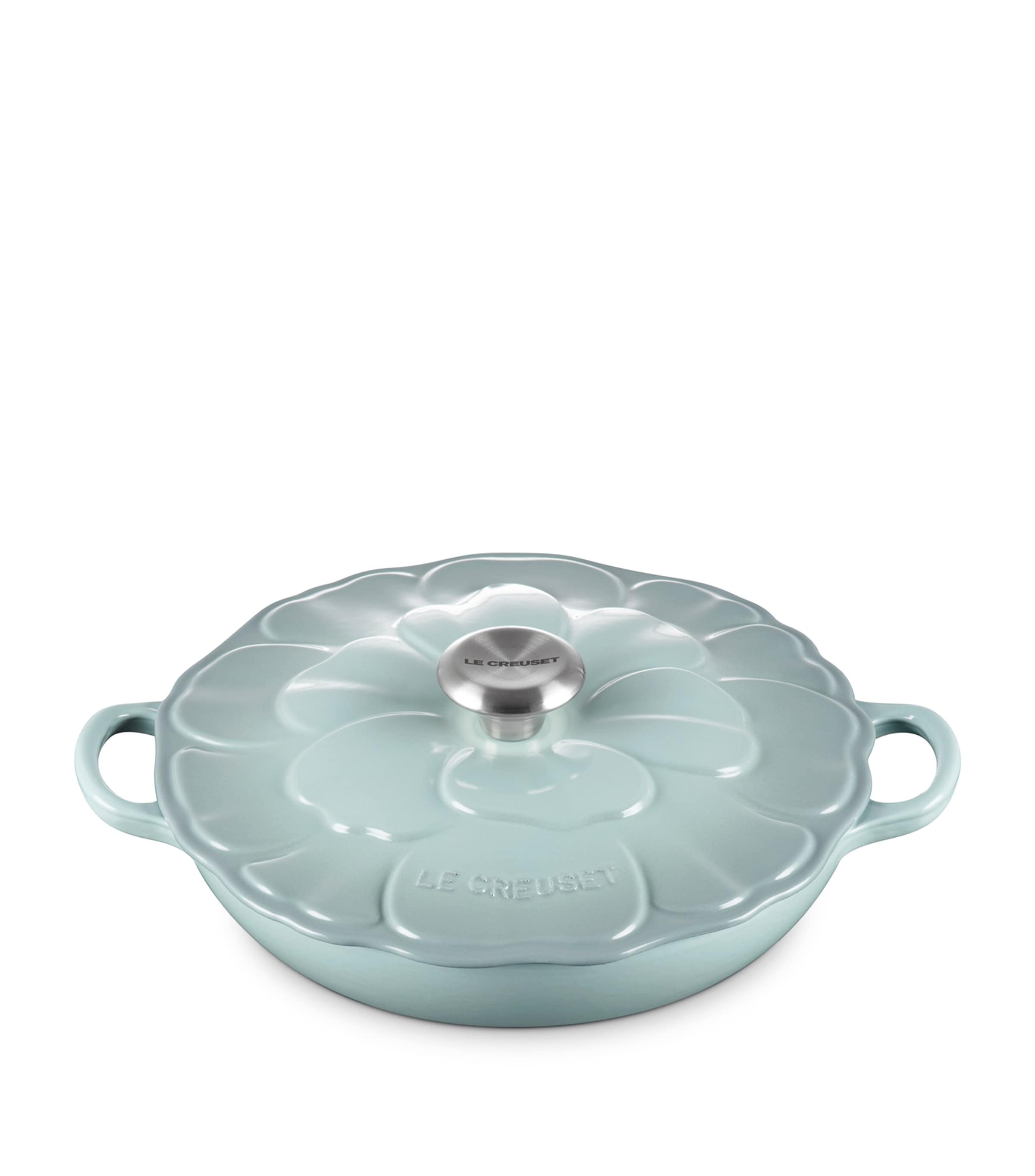 Le Creuset cast iron petal shallow casserole dish 26cm, UK version