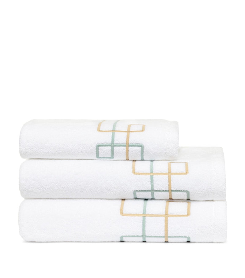 Yves Delorme Villa guest towel 45x70cm (British brand)