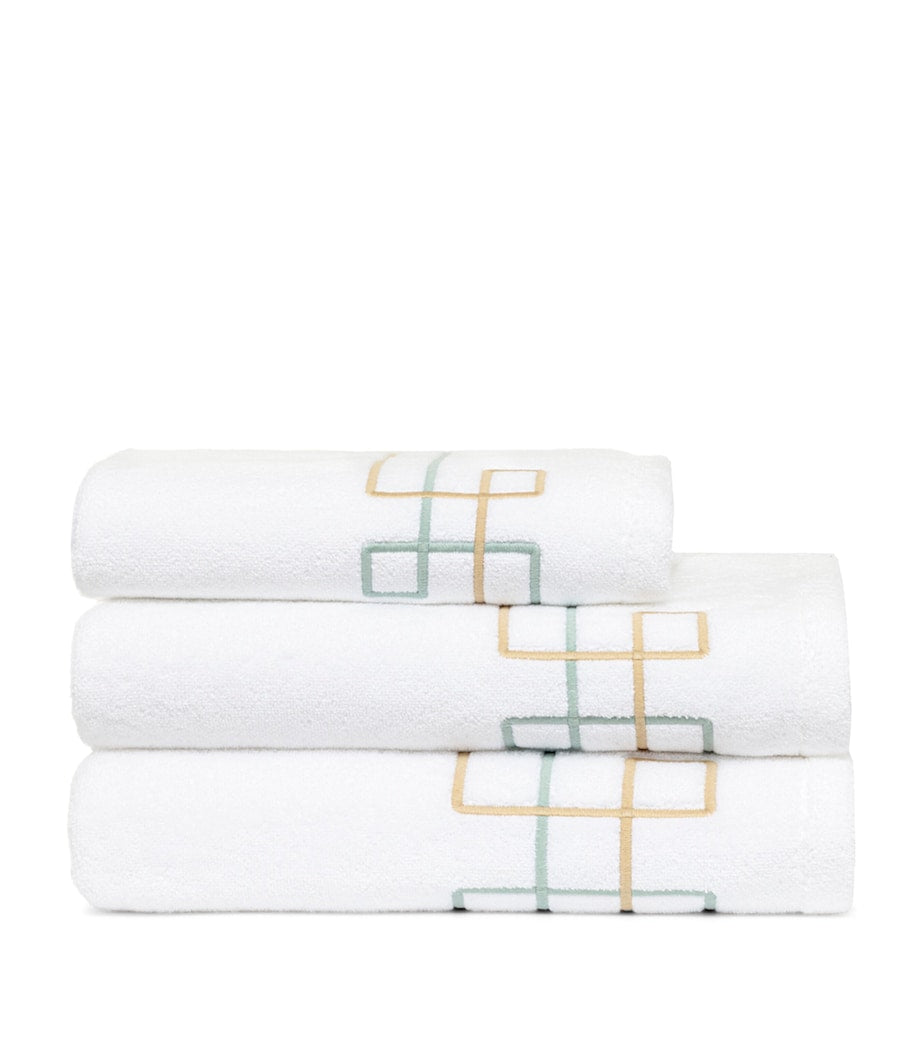 Yves Delorme Villa guest towel 45x70cm (British brand)