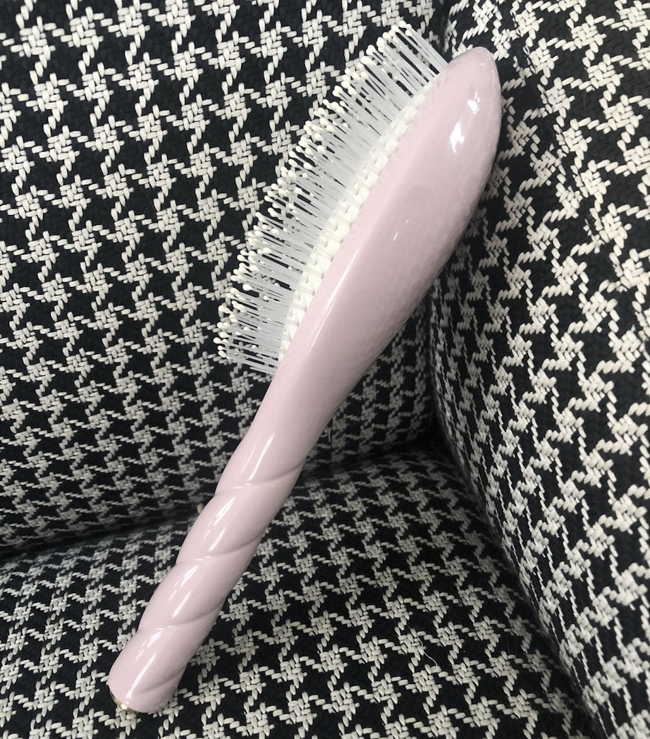 La Bonne Brosse N.04 detangling scalp brush, UK version