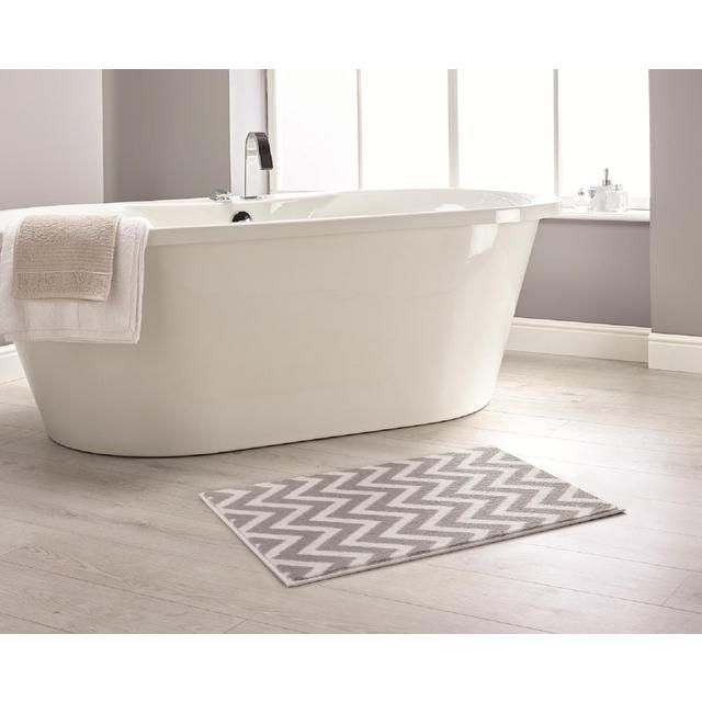 Dip & Drip White & Grey Chevron Bathmat