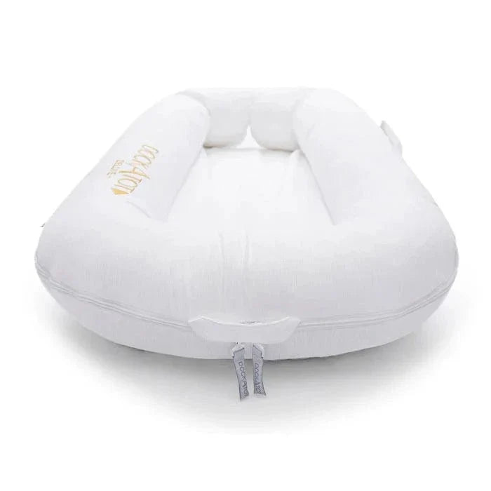 DockATot Deluxe+ Dock Pristine White baby lounger (British brand)
