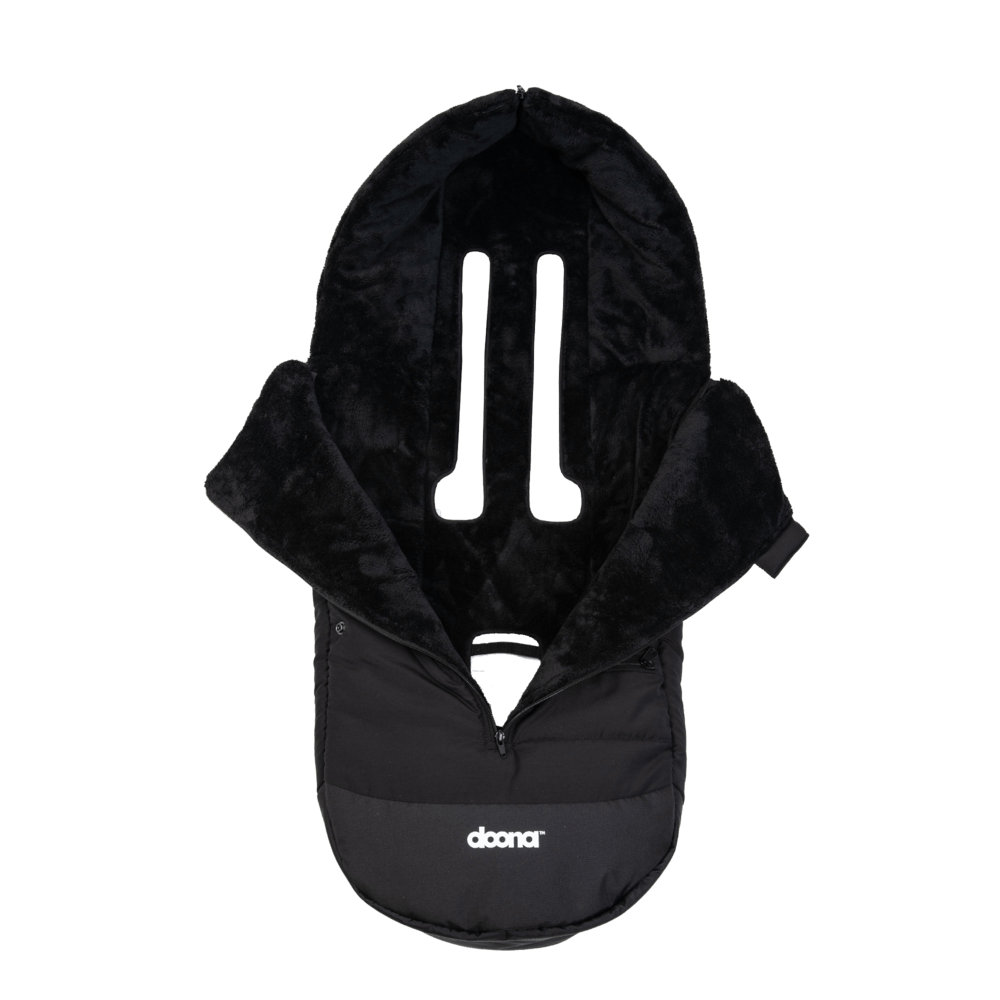 Doona winter footmuff in black for car seat and stroller (British brand)