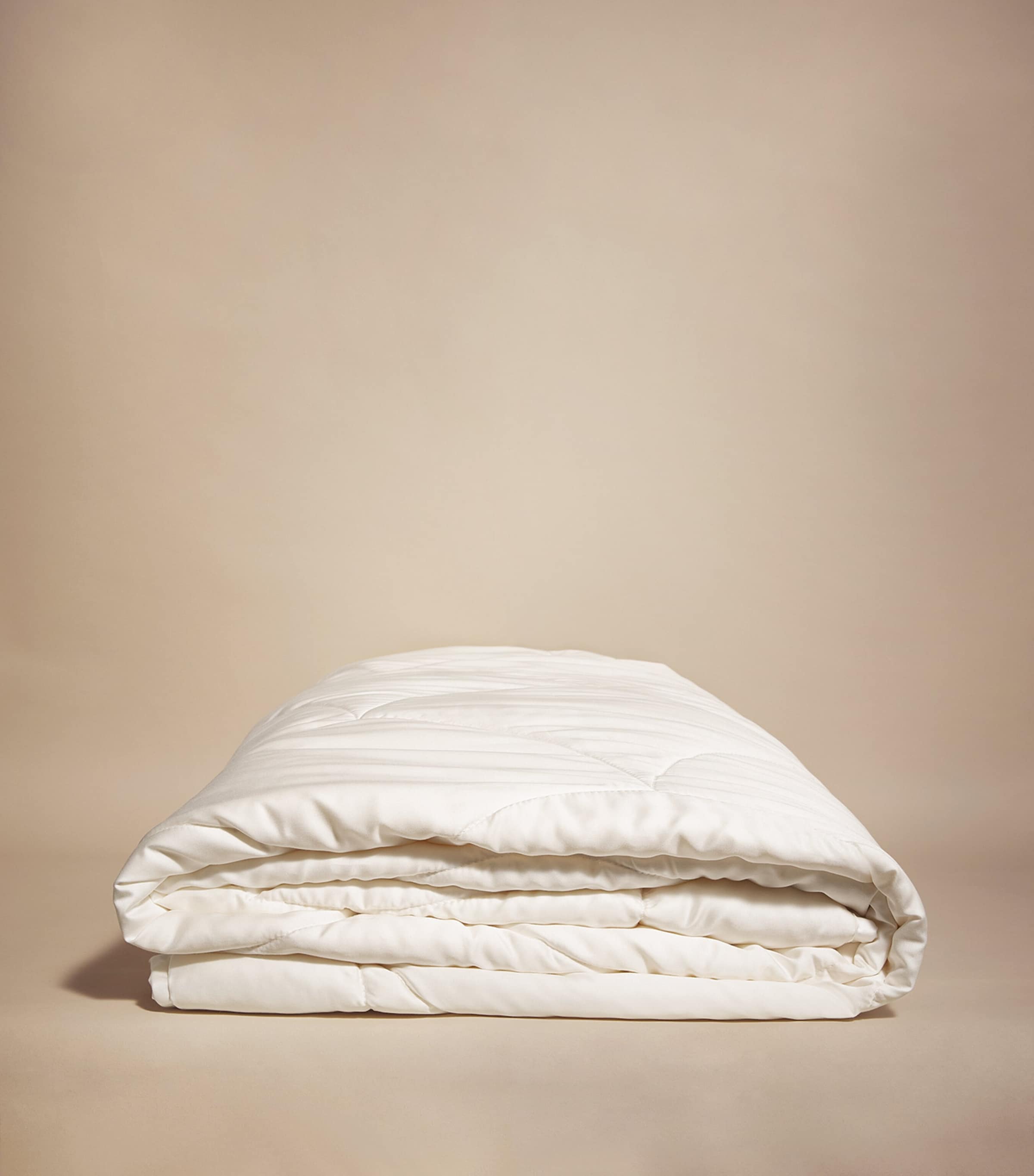 Harrods of London medium-firm silk and wool pillow 50cm x 75cm, UK version