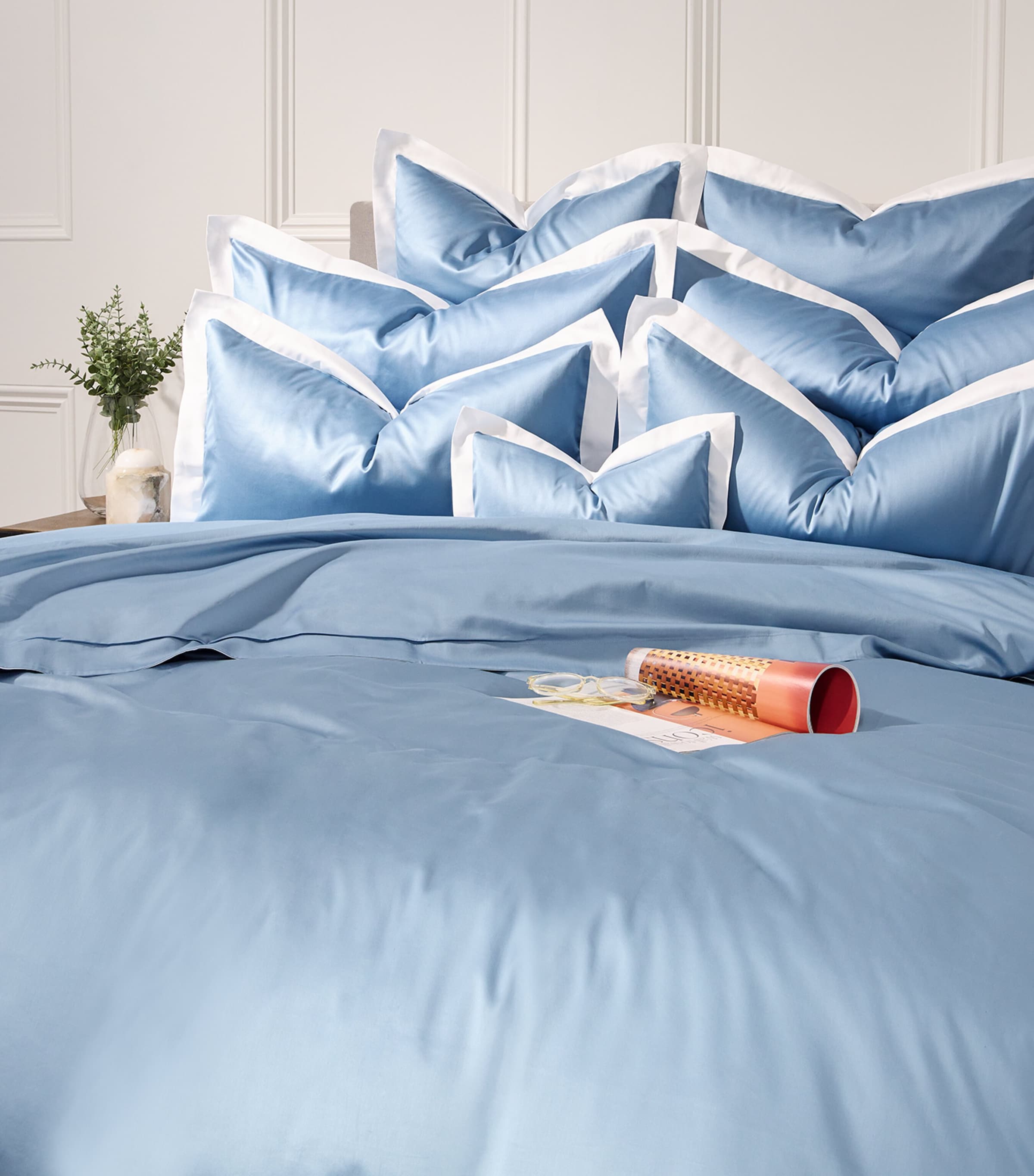 Celso De Lemos square satin pillowcase 65cm x 65cm - British product