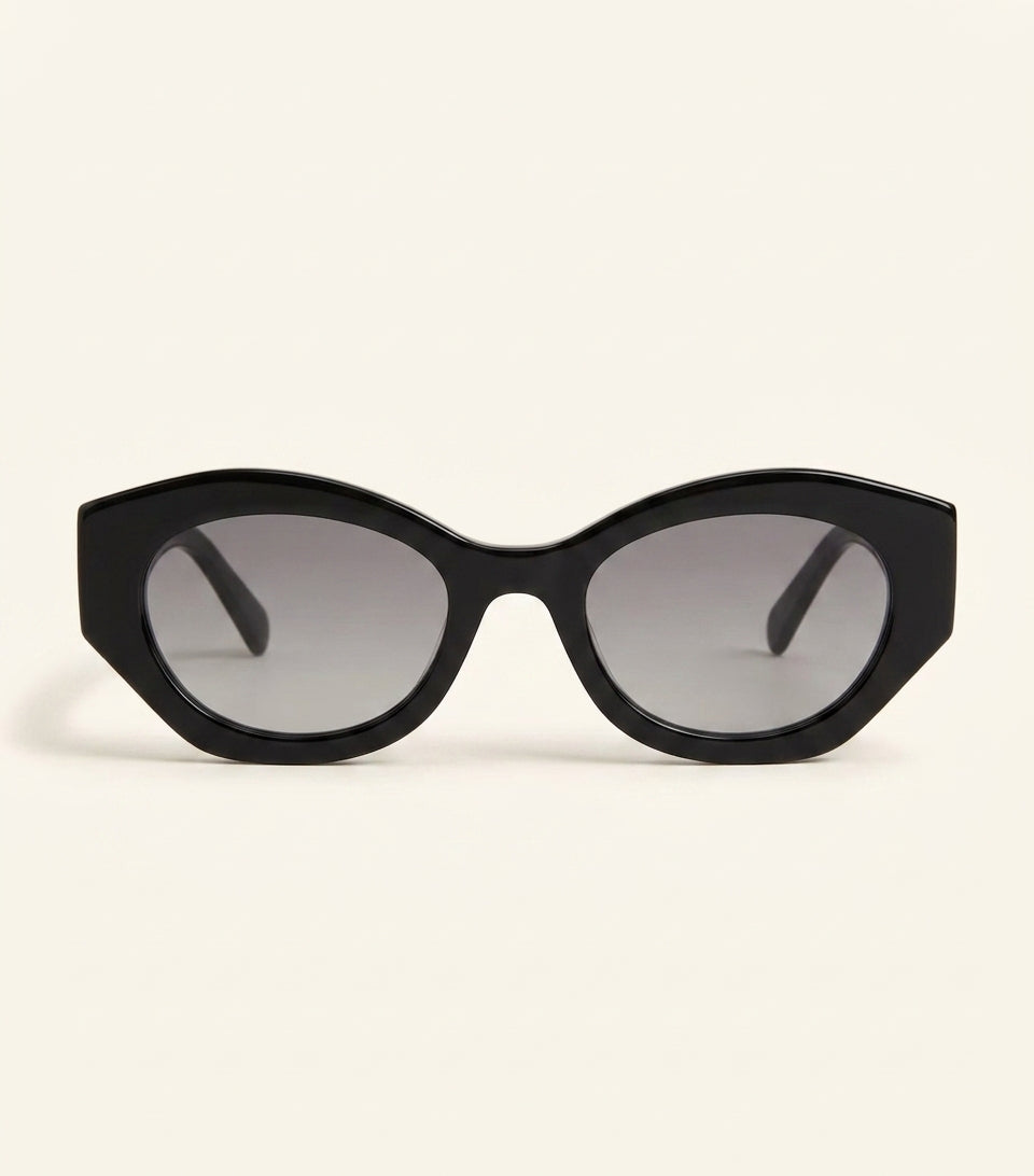 Gucci oval sunglasses injected design (British brand)
