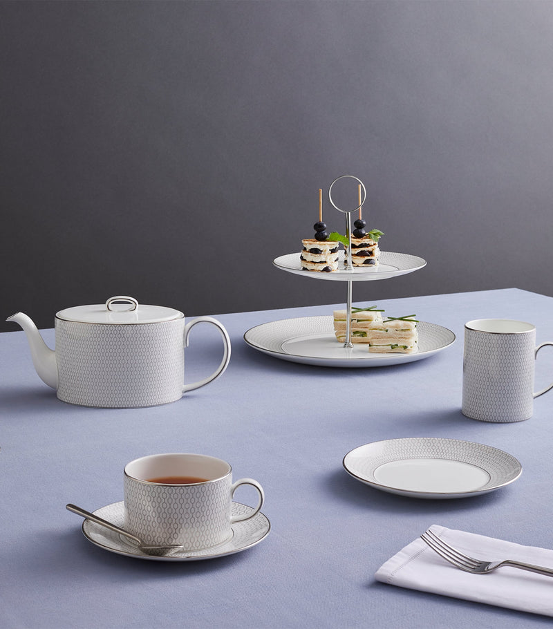 Wedgwood Gio Platinum side plate 17cm (British brand)
