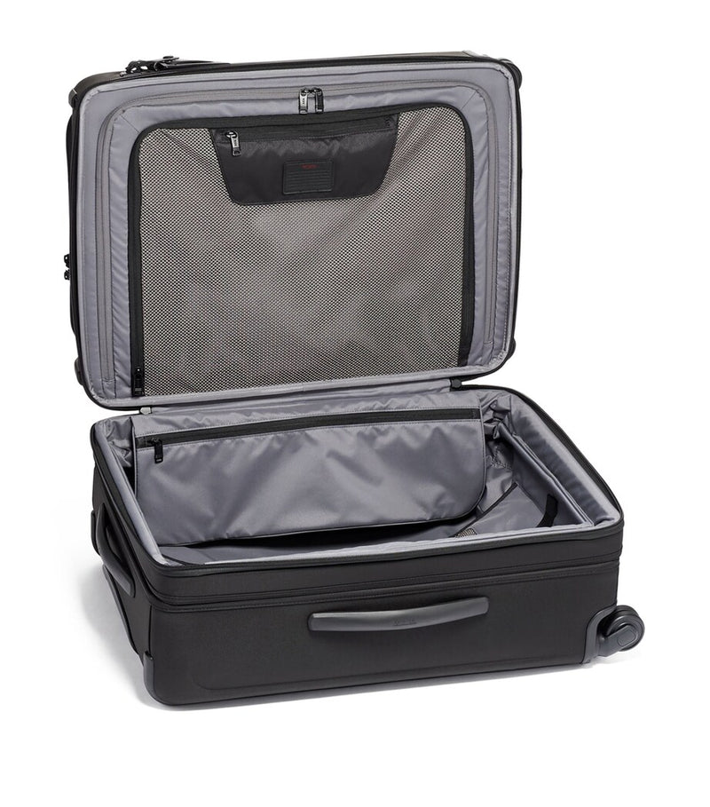 Tumi expandable suitcase 66cm (British brand)