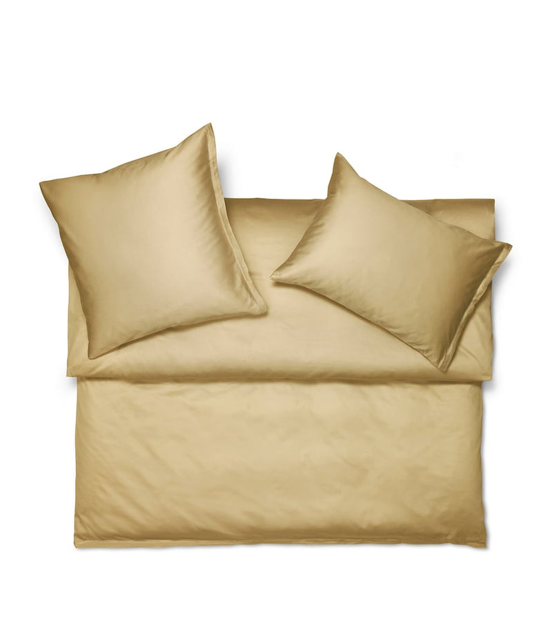 Schlossberg king fitted sheet in cotton sateen, imported from the UK