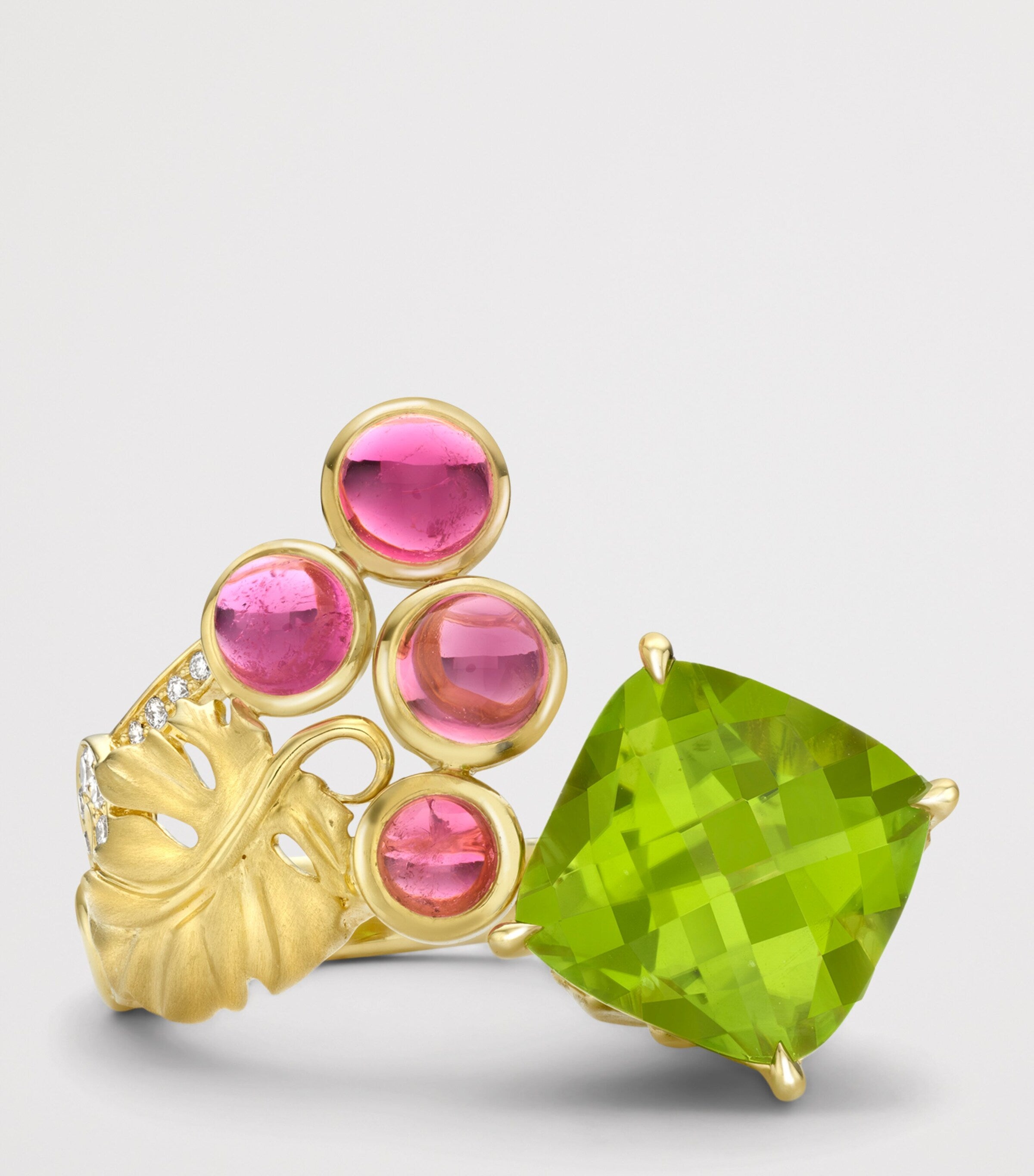 Boodles Great Vine Gemini ring in 18kt yellow gold - British product