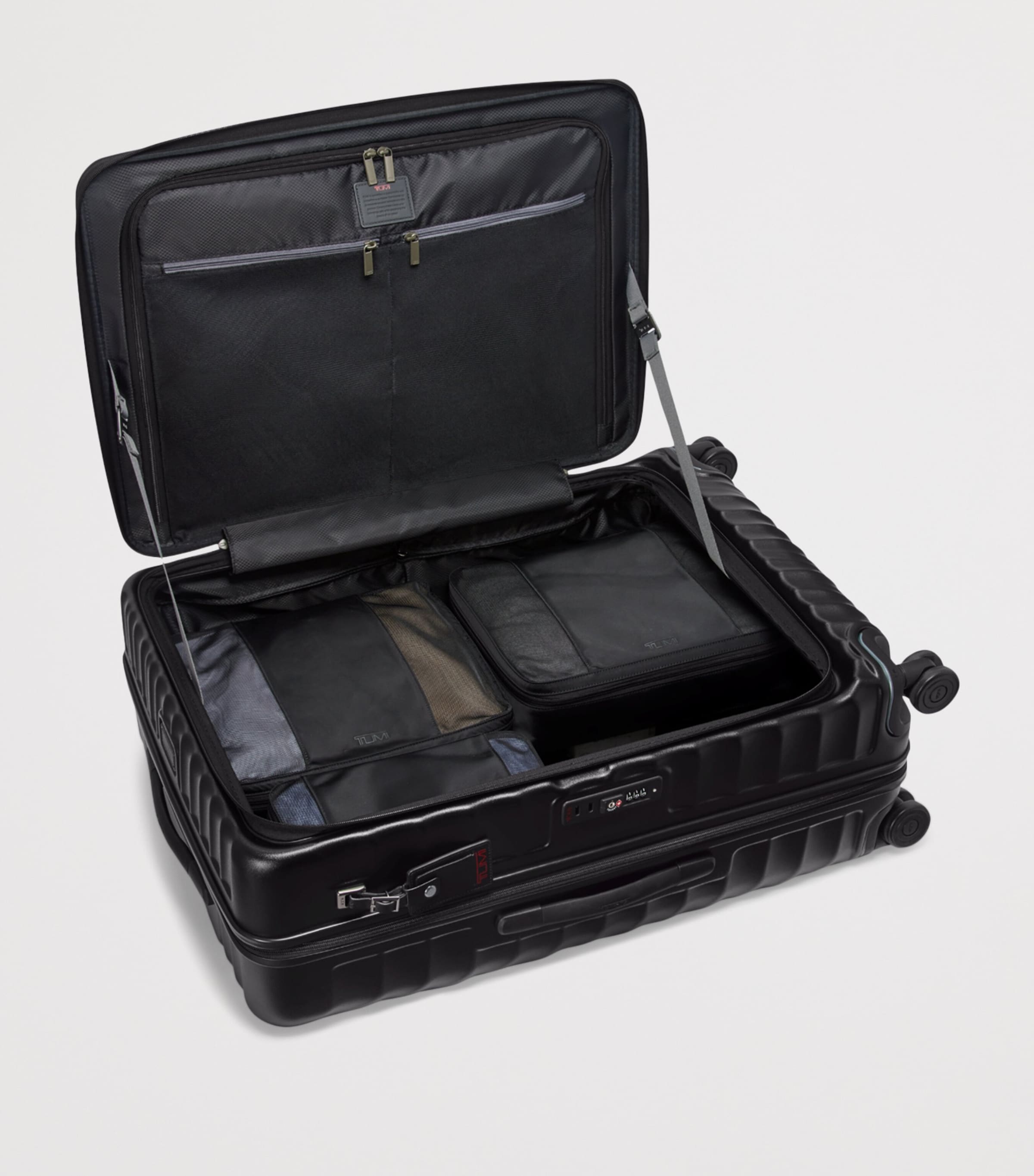 Tumi 19 Degree front access expandable suitcase 76cm (British brand)