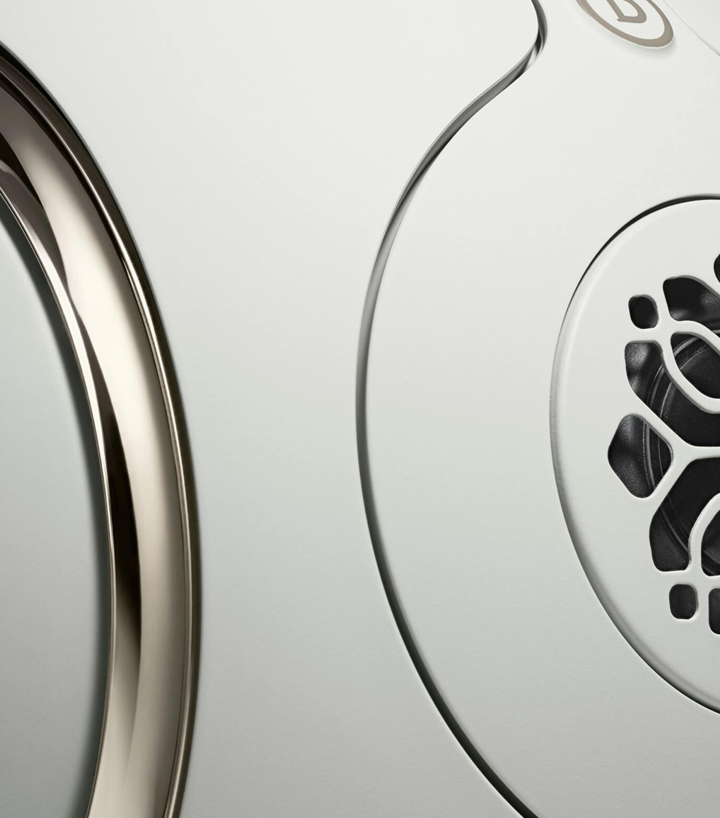 Devialet Phantom Ultimate 98 dB speaker (British brand)