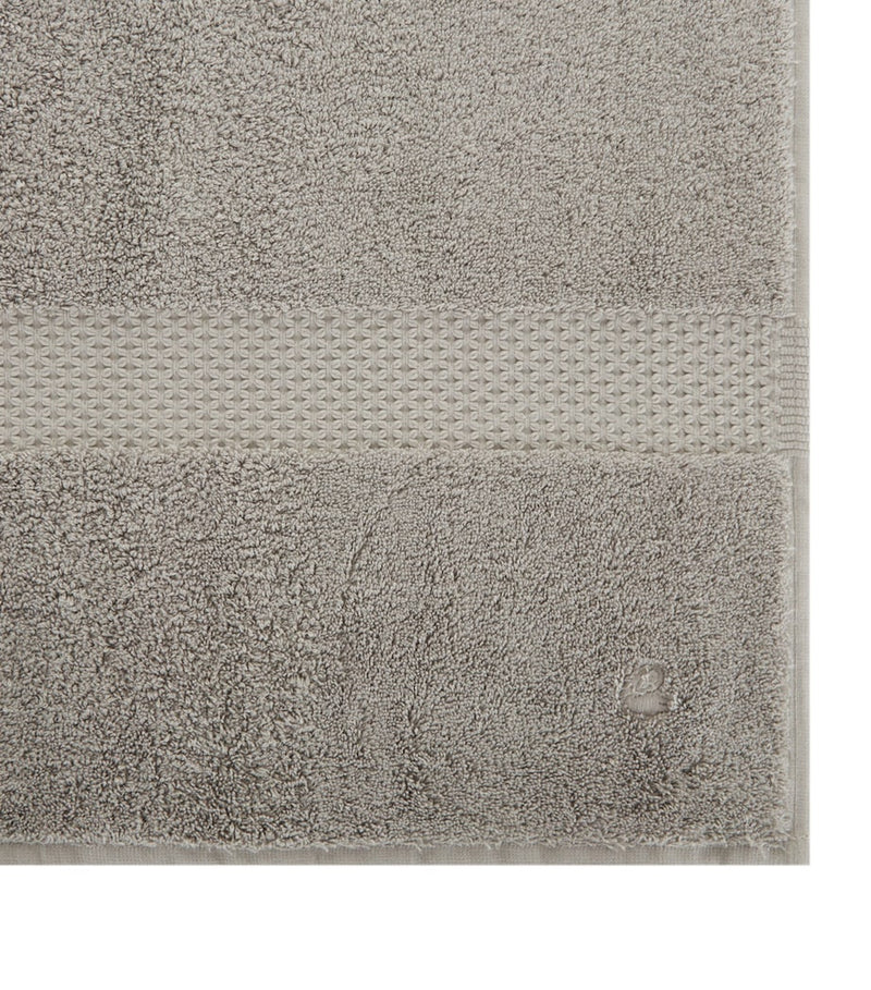 Yves Delorme Étoile bath towel 70cm x 140cm (British brand)