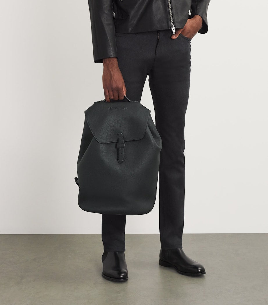 Scratch-Resistant Grained Leather Backpack with Buckle Fastening