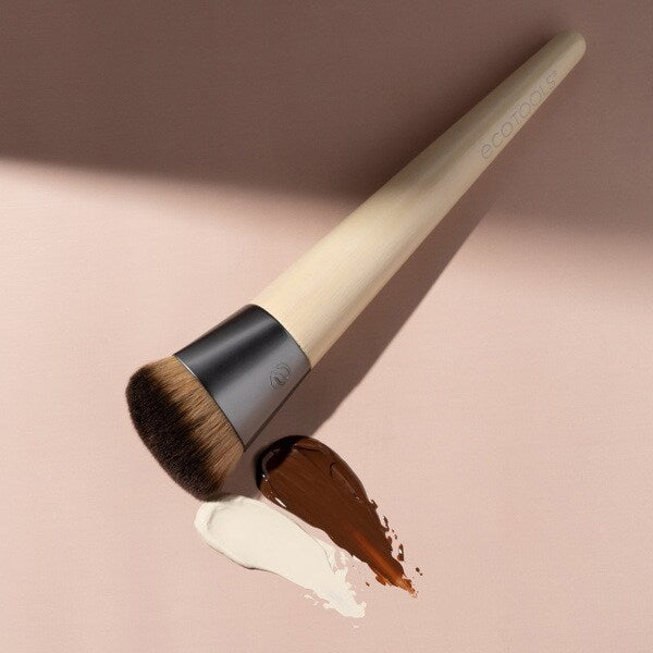 Pinceau de maquillage Eco Tools Wonder Cover pour le teint - Produit britannique