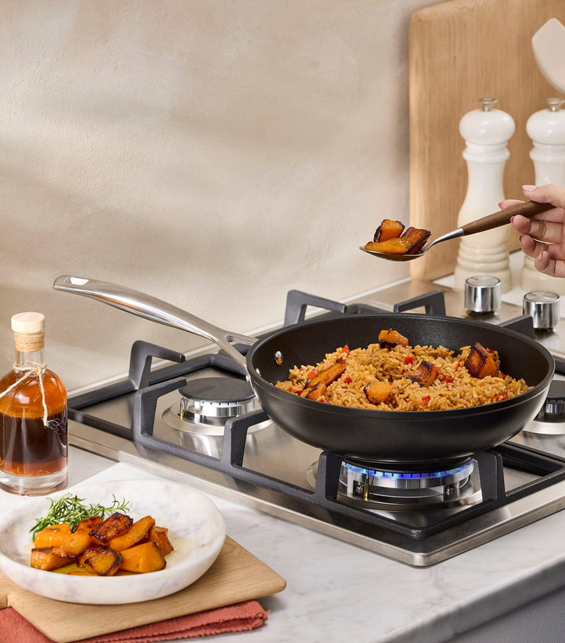 Le Creuset non-stick deep frying pan 26cm, UK version