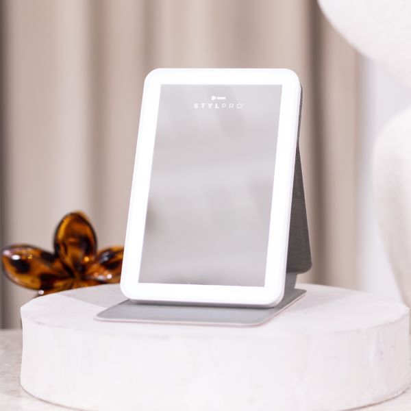 STYLPRO LED Mini Mirror makeup mirror, UK version