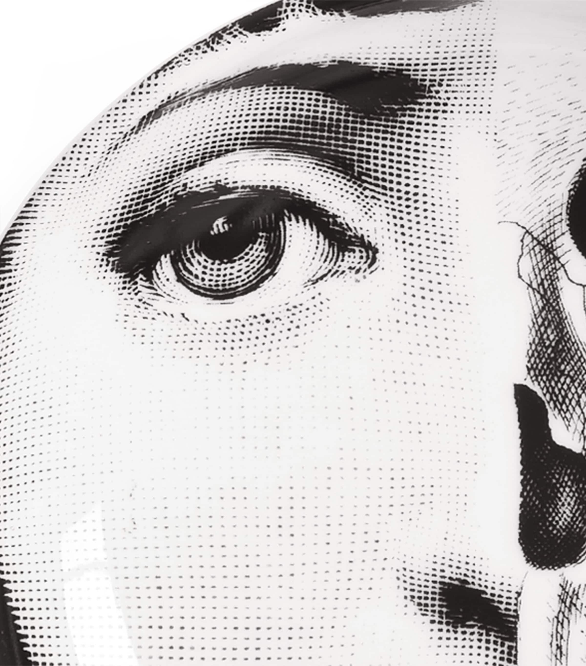 Fornasetti ashtray with face and skull design, number 288, approx. 3.5cm high and 13cm wide - British product