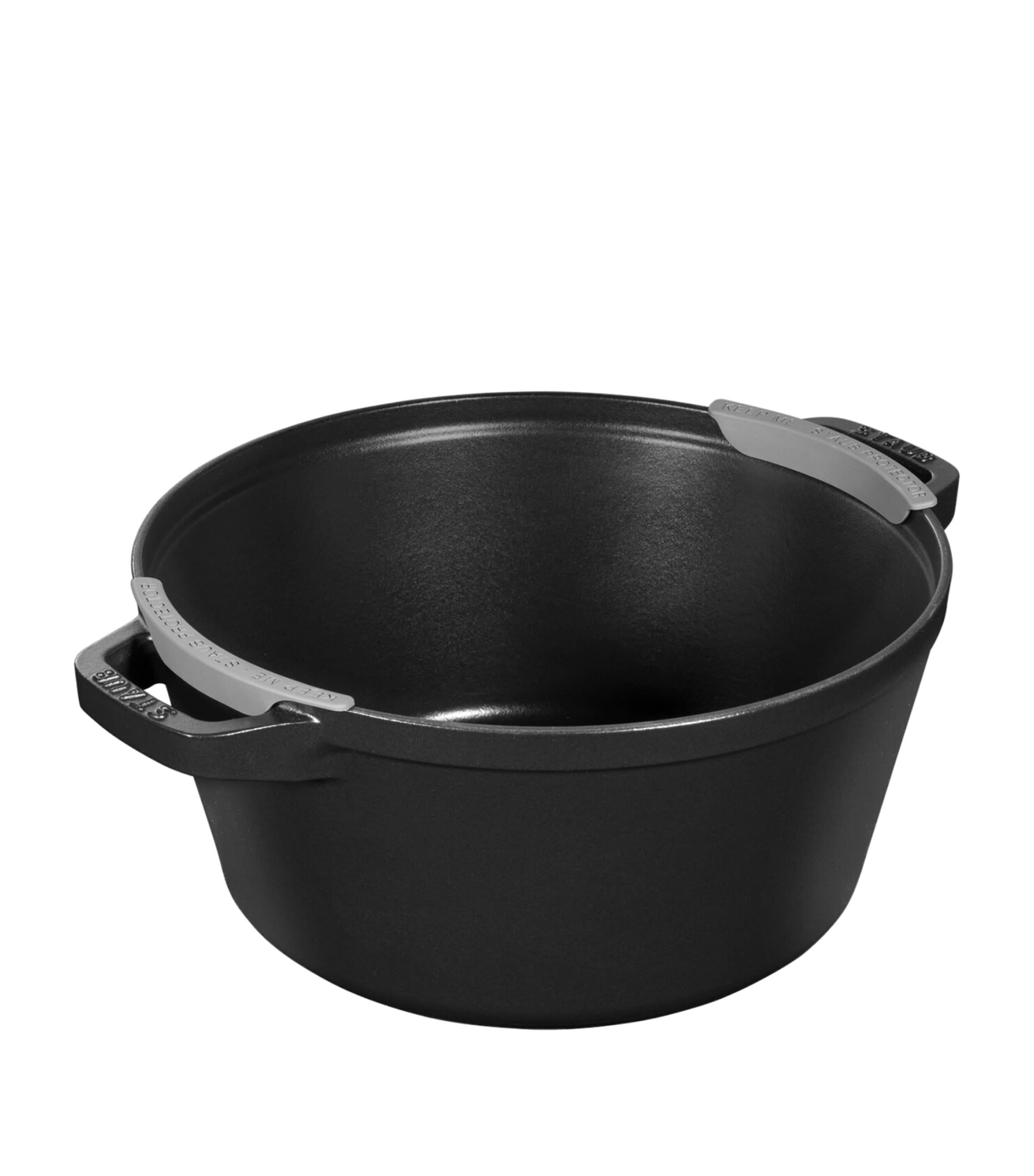 Staub 3-piece round stackable cast iron cocotte set with 1.9L, 2.9L, and 4L capacities (British brand)