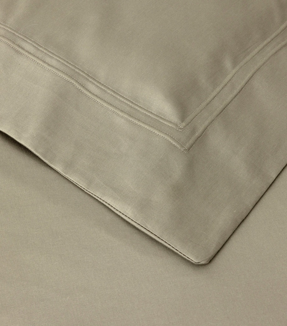 Yves Delorme Triomphe super king duvet cover in Kaki, UK version