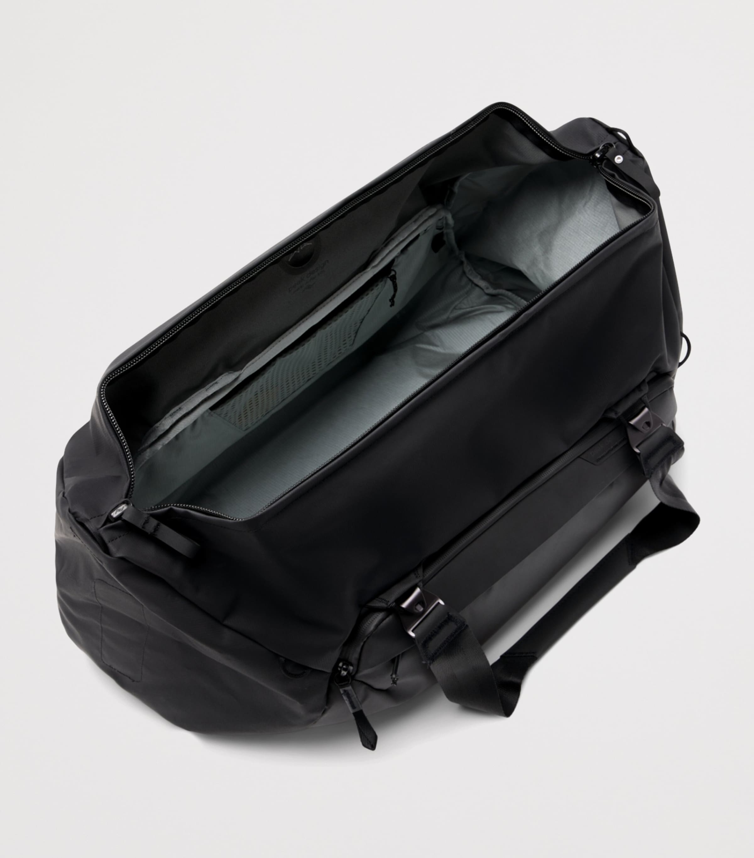 Peak Design Canvas Travel Holdall, imported from the UK