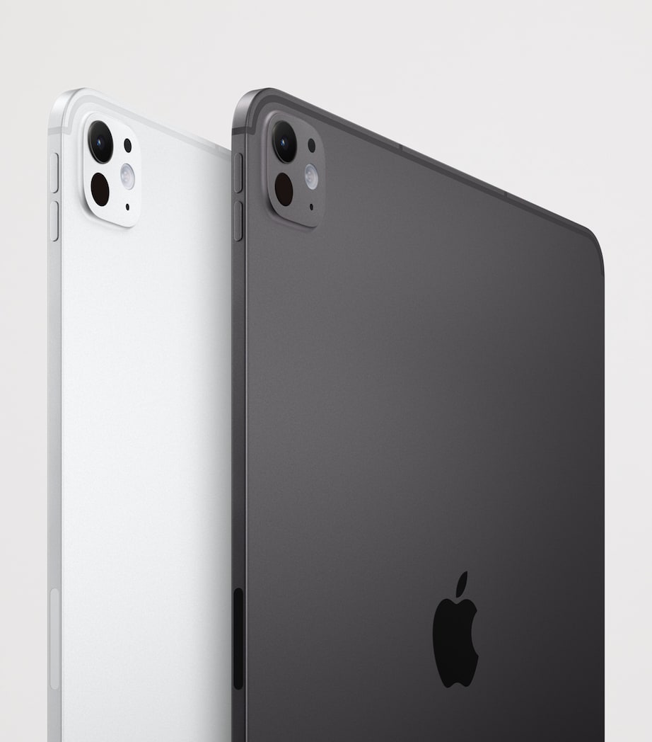 Apple 11-inch tablet with M5 chip, 2TB storage, WiFi, in Space Black - British product