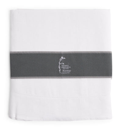 Harrods Thomas Ferguson Stofftischdecke mit Hohlsaumkante 183cm x 274cm - Jetzt online bei McGrocer kaufen