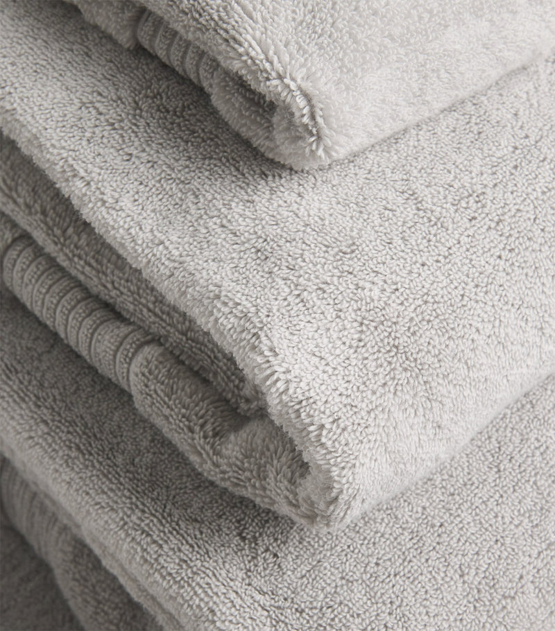 Harrods of London organic cotton bath towel 70cm x 140cm, UK version